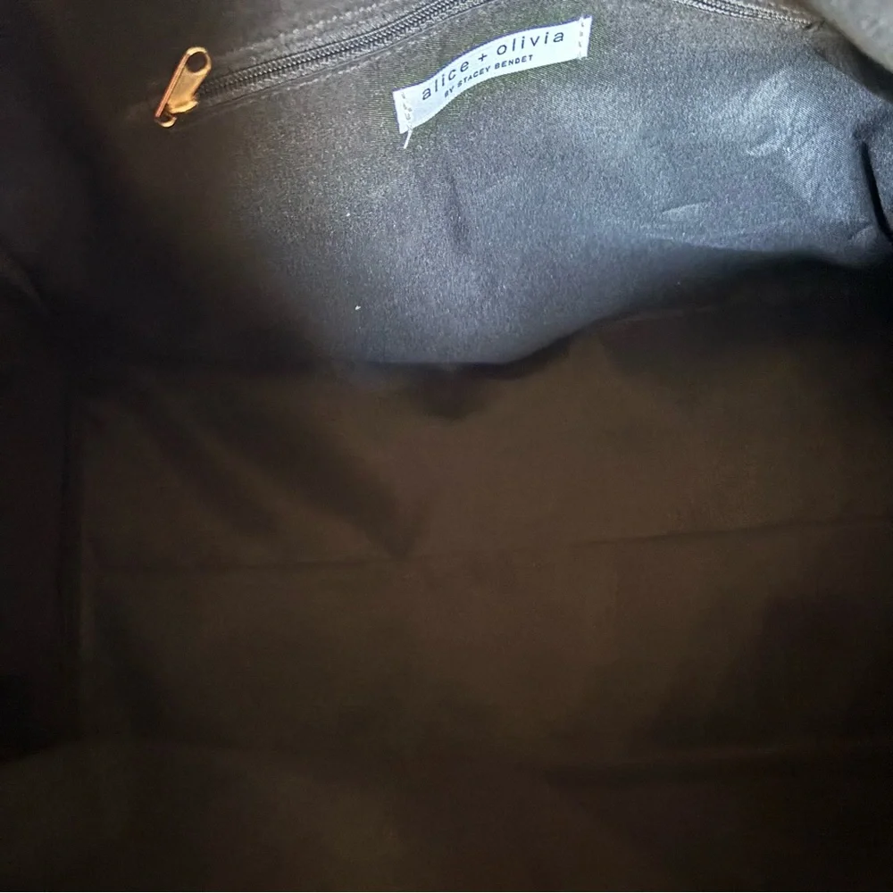 ALICE & OLIVIA Floral Black Duffel Bag, NWT - Picture 6 of 7